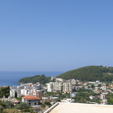 Family Apartments Himara Exterior foto