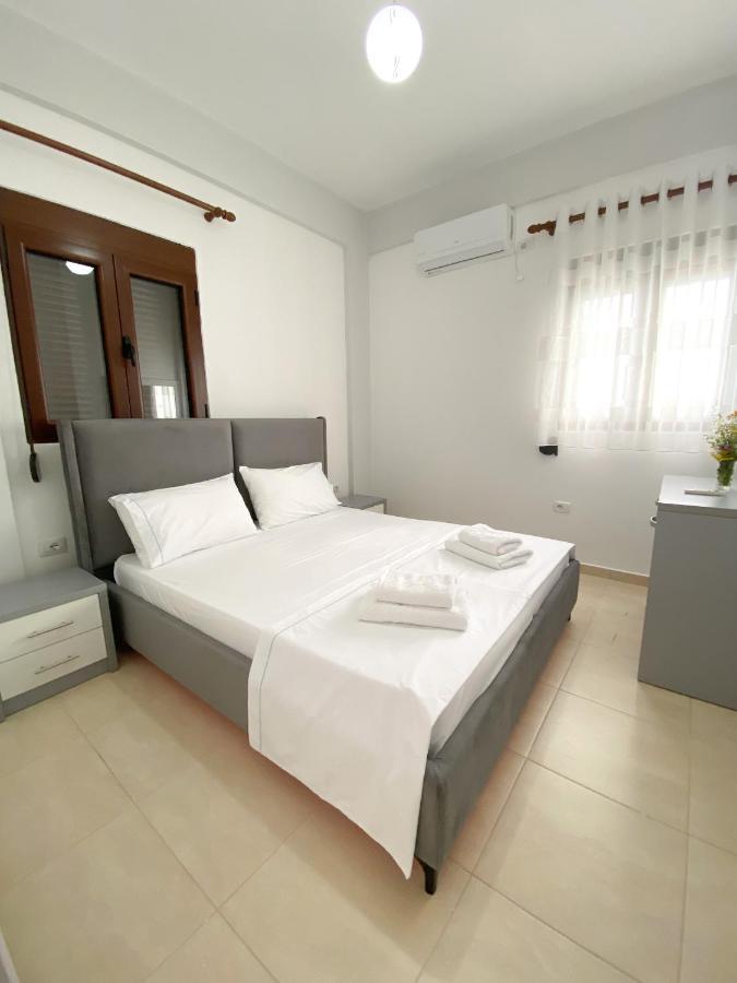 Family Apartments Himara Exterior foto